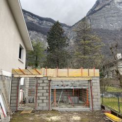 Construction d'un garage en extension