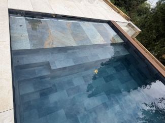 Détail plage et escalier